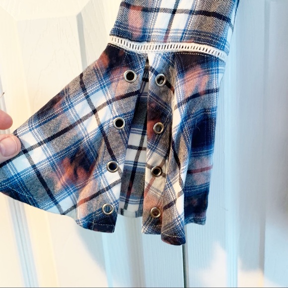 Seven7 Tie Dye Western Plaid Tie front Hi Lo Tunic with Fun Bell Sleeves Sz M - Picture 5 of 15